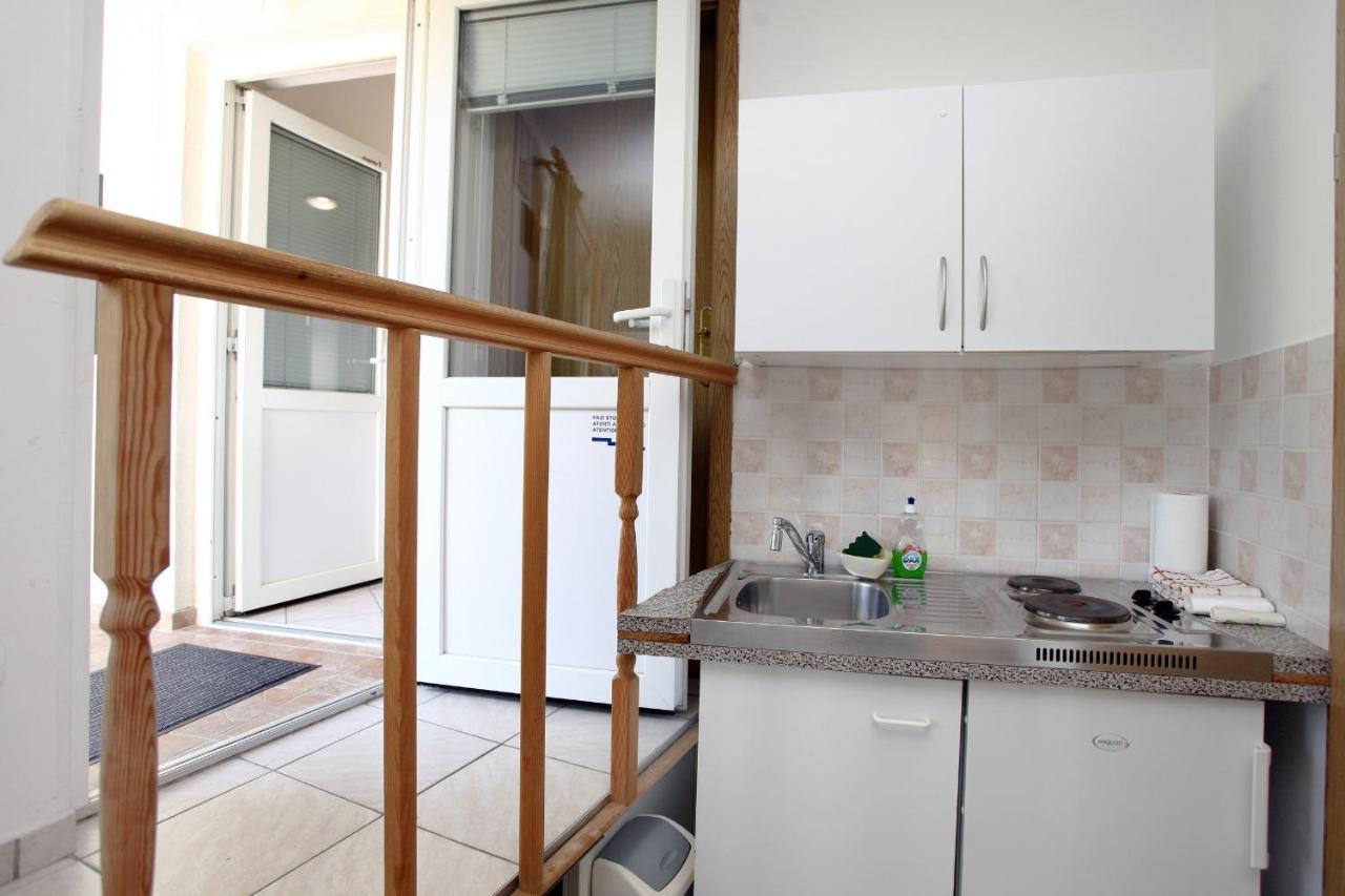 Bozena Studio Kneb Portoroz Bagian luar foto
